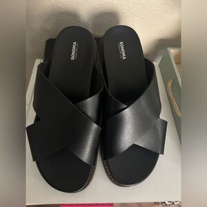 Sonoma Women's NWT Black Slide Sandals size 8